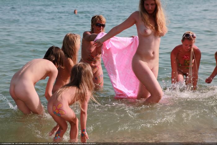 Nudists celebrate the feast of their god, the patron of nudists - Neptune Day photo [Real nudism]
