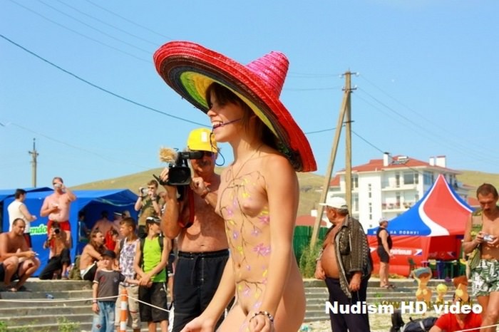 Neptune's Day HD video nudist feast [Real nudism]