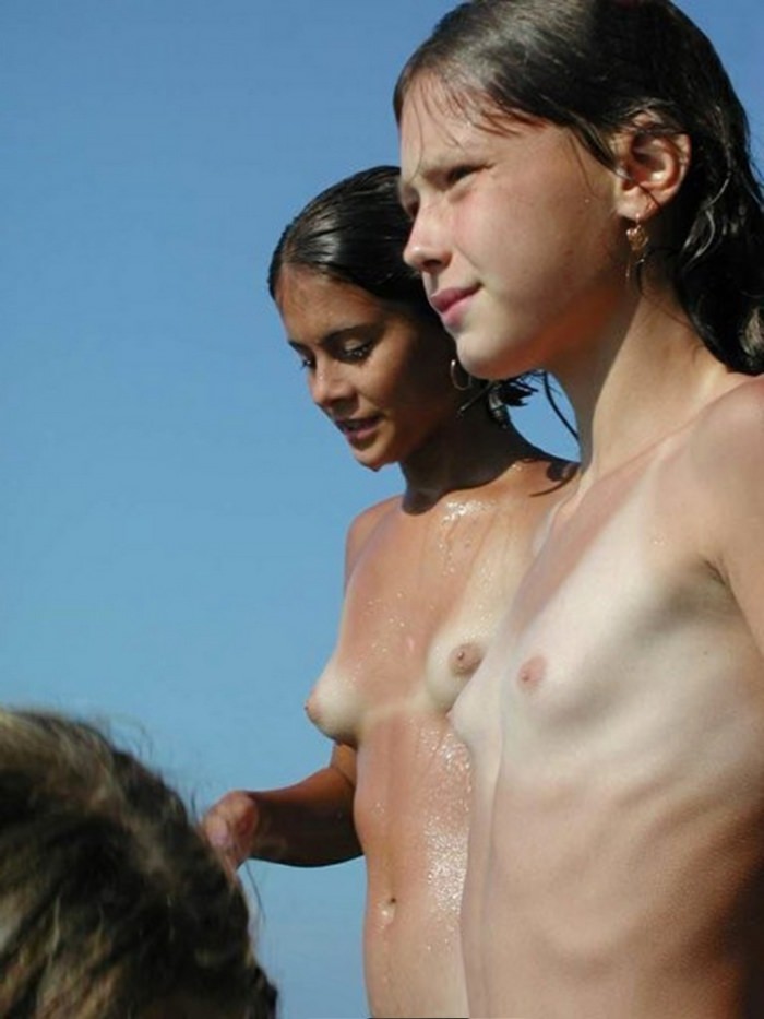 3 new nudists gallery: Funny Moments Of Nudists Life-2, Nudists Housewives-2 And Young Nudists [Real nudism]